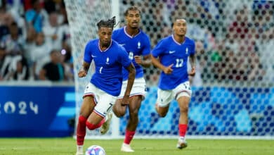 MARSEILLE, FRANCE - JULY 24: Michael Olise #7 of France goes forward with the ball during the Men's group A match between France and United States during the Olympic Games Paris 2024 at Stade de Marseille on July 24, 2024 in Marseille, France.