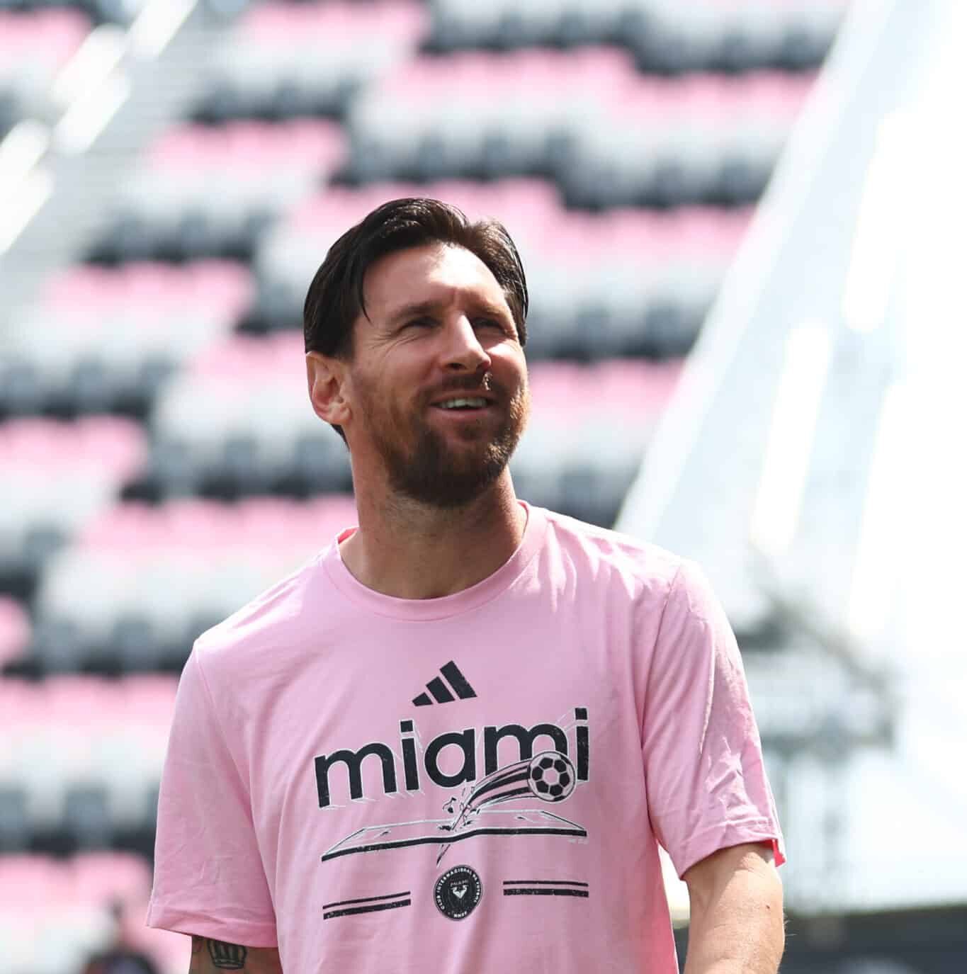 FORT LAUDERDALE, FLORIDA - MARCH 09: Lionel Messi of Inter Miami arrives prior to the MLS match between Inter Miami CF and Charlotte FC at Chase Stadium on March 09, 2025 in Fort Lauderdale, Florida.