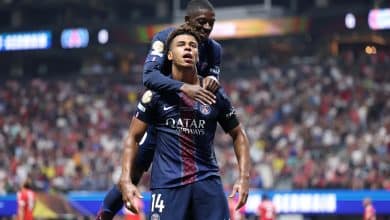Super Cip - ATLANTA, GEORGIA - JULY 05: Desire Doue #14 of Paris Saint-Germain celebrates scoring his team's first goal with teammate Ousmane Dembele #10 during the FIFA Club World Cup 2025 quarter-final match between Paris Saint-Germain and FC Bayern München at Mercedes-Benz Stadium on July 05, 2025 in Atlanta, Georgia.