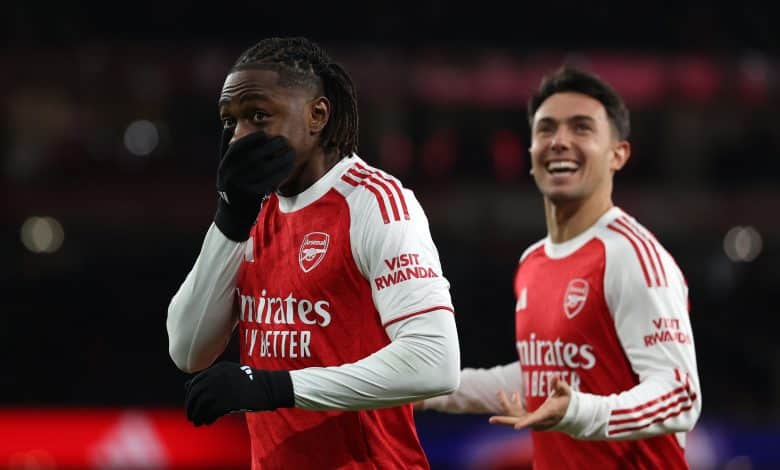 LONDON, ENGLAND - NOVEMBER 23: Eberechi Eze of Arsenal celebrates after scoring a goal to make it 3-0 during the Premier League match between Arsenal and Tottenham Hotspur at Emirates Stadium on November 23, 2025 in London, England.