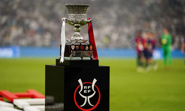JEDDAH, SAUDI ARABIA - JANUARY 12: Trophy is brought to podium ahead of the Spanish Super Cup final, known as 'El Clasico,' between Real Madrid and Barcelona at the King Abdullah Sports City Stadium in Jeddah, Saudi Arabia on January 12, 2025.